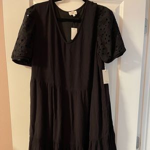 NWT Ava James Tiered Eyelet Sleeve Dress